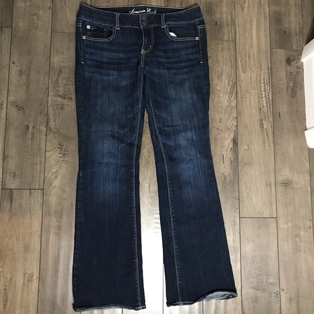 American eagle | 8 | artist | stretch